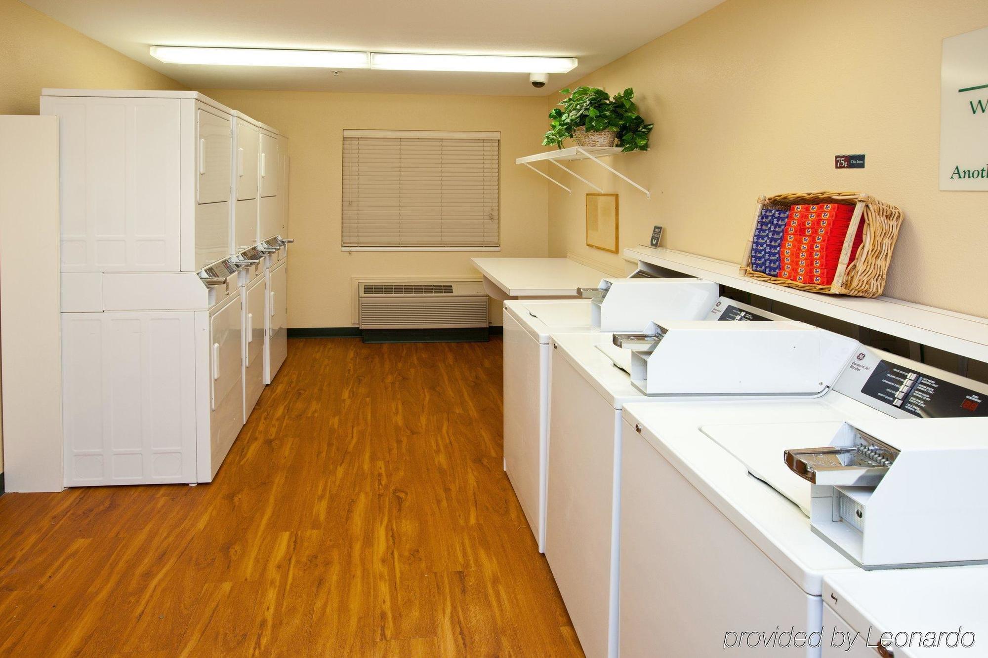 Candlewood Suites Louisville Airport By Ihg Bagian luar foto