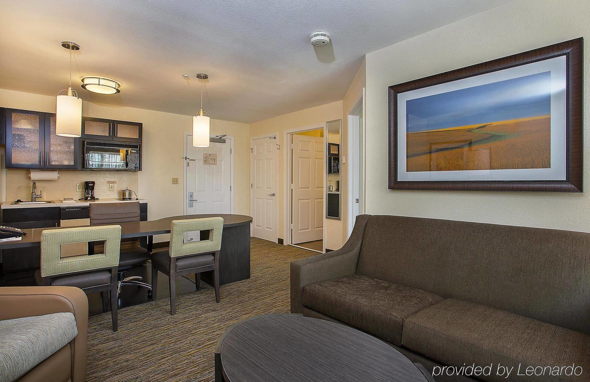 Candlewood Suites Louisville Airport By Ihg Bagian luar foto